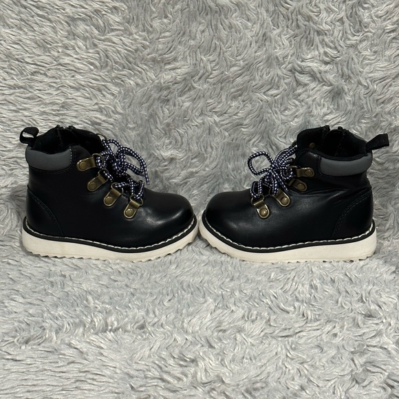 Baby GAP Black Boots, Size 6 - Picture 7 of 12